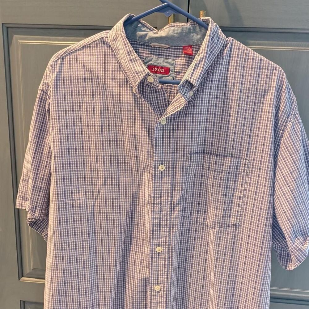 Izod Men's Purple and White Shirt
